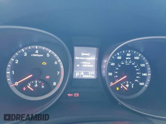 2016 Hyundai Santa Fe with VIN 5XYZU3LB0GG371612, listed as a Copart auction lot 83869445 with 35,830 mi miles and Clean title. Bid and sale history available at DreamBid. Image 9.