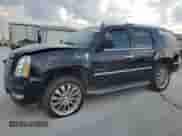 2011 Cadillac Escalade with VIN 1GYS3AEF2BR324773, listed as a Copart auction lot 68025835 with 287,310 mi miles and Salvage title. Bid and sale history available at DreamBid. Image 1.