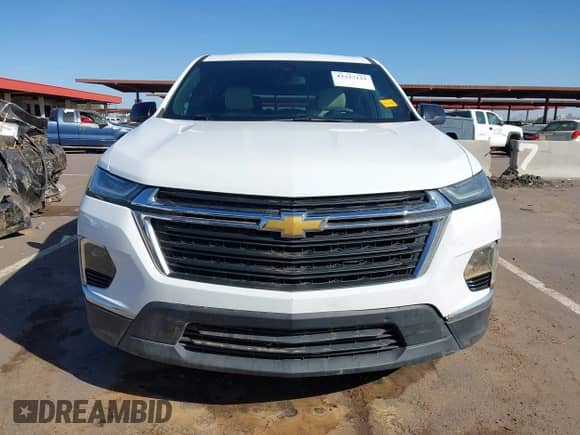 2022 Chevrolet Traverse LS z VIN 1GNERFKWXNJ115097, wystawiony jako IAAI lot #43337131 z przebiegiem 39 511 mil mil oraz . Historia ofert i sprzedaży dostępna na DreamBid. Obrazek 6.