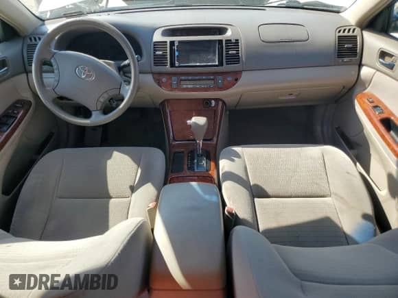 2005 Toyota Camry LE with VIN 4T1BE32K45U405719, listed as a Copart auction lot 84705675 with 200,560 mi miles and Non repairable. Bid and sale history available at DreamBid. Image 8.