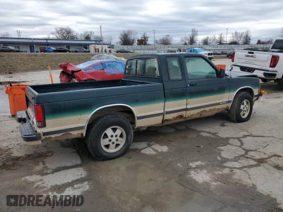 1993 Chevrolet S-10 с VIN 1GCCT19Z7P8167818, выставлен на аукционе Copart как лот 42318915 с пробегом 265 319 миль миль и Списание • Salvage title. История ставок и продаж доступна на DreamBid. Изображение 3.