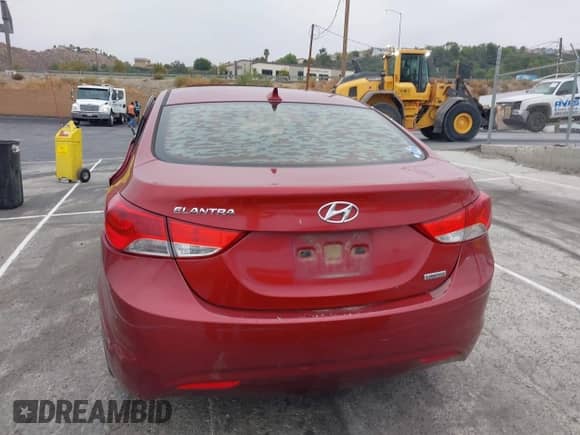 2013 Hyundai Elantra GLS z VIN KMHDH4AE8DU528388, wystawiony jako IAAI lot #43314142 z przebiegiem 107 193 mil mil oraz . Historia ofert i sprzedaży dostępna na DreamBid. Obrazek 16.