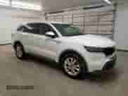 2021 Kia Sorento LX with VIN 5XYRG4LC3MG001840, listed as a Copart auction lot 71636255 with 43,437 mi miles and Clean title. Bid and sale history available at DreamBid. Image 4.