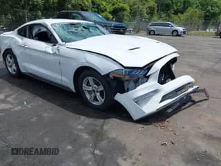 2021 Ford Mustang EcoBoost z VIN 1FA6P8TH1M5156455, wystawiony jako IAAI lot #42198902 z przebiegiem 42 903 mil mil oraz . Historia ofert i sprzedaży dostępna na DreamBid. Obrazek 1.
