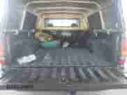 2005 GMC Sierra 1500 Work Truck z VIN 1GTEC14X75Z329663, wystawiony jako IAAI lot #42872806 z przebiegiem 182 385 mil mil oraz . Historia ofert i sprzedaży dostępna na DreamBid. Obrazek 8.