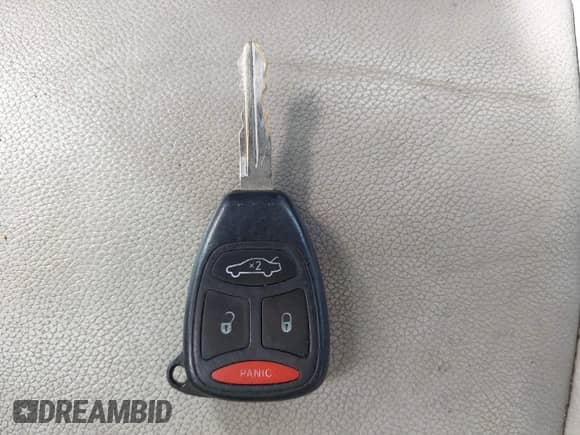 2005 Chrysler 300 Touring с VIN 2C3AA53G75H684799, выставлен на аукционе IAAI как лот 43233172 с пробегом 100 706 миль миль и . История ставок и продаж доступна на DreamBid. Изображение 11.