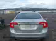 2012 Volvo S60 T6 с VIN YV1902FH7C2105461, выставлен на аукционе IAAI как лот 41323392 с пробегом 98 059 миль миль и . История ставок и продаж доступна на DreamBid. Изображение 16.