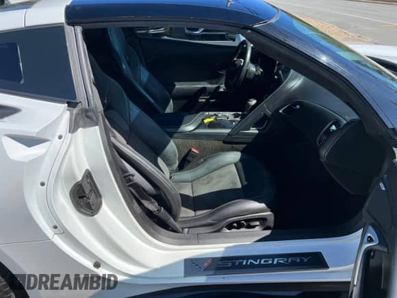 2016 Chevrolet Corvette 3LT with VIN 1G1YF2D72G5113295, listed as a Copart auction lot 47597613 with 91,509 mi miles and . Bid and sale history available at DreamBid. Image 5.