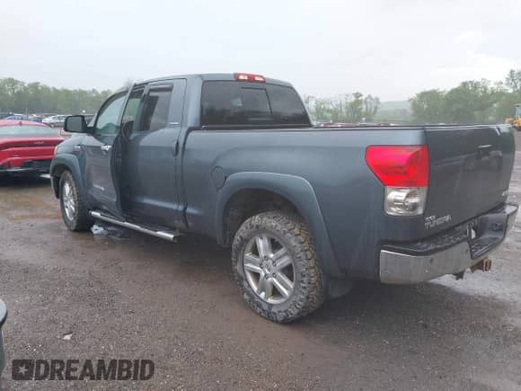 2008 Toyota Tundra Limited с VIN 5TBBV58198S501555, выставлен на аукционе IAAI как лот 42321052 с пробегом 248 154 миль миль и . История ставок и продаж доступна на DreamBid. Изображение 3.