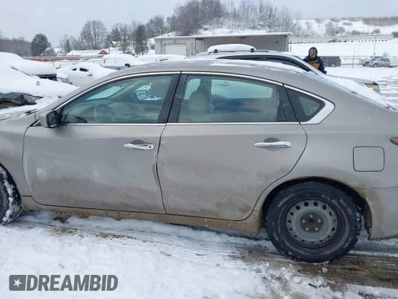 2015 Nissan Altima S с VIN 1N4AL3AP7FN890135, выставлен на аукционе IAAI как лот 41284022 с пробегом 272 865 миль миль и . История ставок и продаж доступна на DreamBid. Изображение 14.