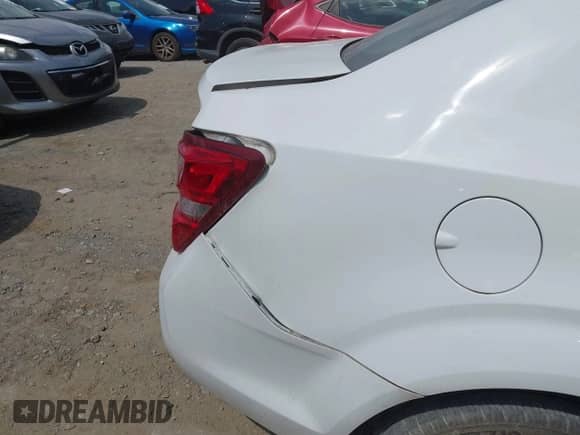 2018 Chevrolet Sonic LT с VIN 1G1JD5SH0J4141212, выставлен на аукционе IAAI как лот 42611797 с пробегом 117 926 миль миль и . История ставок и продаж доступна на DreamBid. Изображение 18.