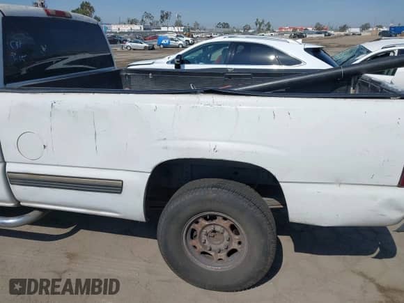 2000 Chevrolet Silverado 2500 LS с VIN 1GCGC29U2YE227549, выставлен на аукционе IAAI как лот 42779637 с пробегом 507 895 миль миль и . История ставок и продаж доступна на DreamBid. Изображение 12.