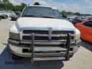 2001 Dodge 2500 с VIN 3B7KF26Z41M561258, выставлен на аукционе Copart как лот 60939814 с пробегом 220 477 миль миль и Чистый • Clean title. История ставок и продаж доступна на DreamBid. Изображение 5.