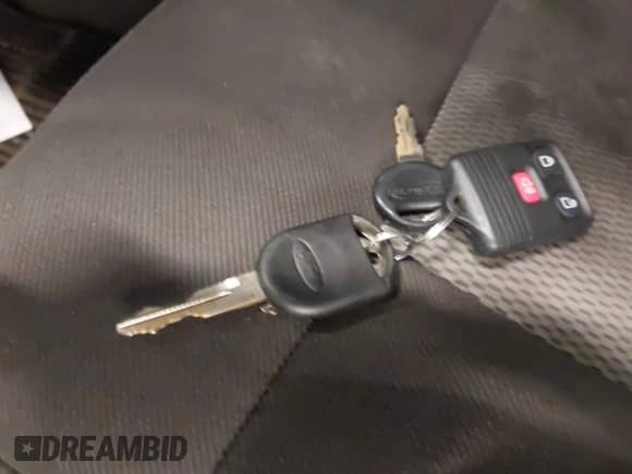 2005 Ford F-150 XLT с VIN 1FTPW14535FB22767, выставлен на аукционе IAAI как лот 41880025 с пробегом Не указан миль и . История ставок и продаж доступна на DreamBid. Изображение 11.