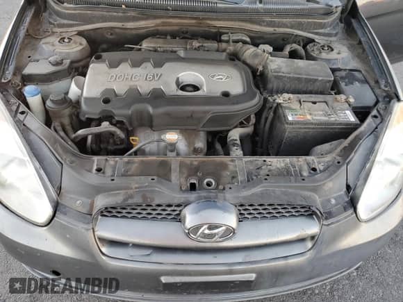 2008 Hyundai Accent SE z VIN KMHCN36C68U056462, wystawiony jako Copart lot #85930225 z przebiegiem 135 850 mil mil oraz Czysty tytuł • Clean title. Historia ofert i sprzedaży dostępna na DreamBid. Obrazek 11.