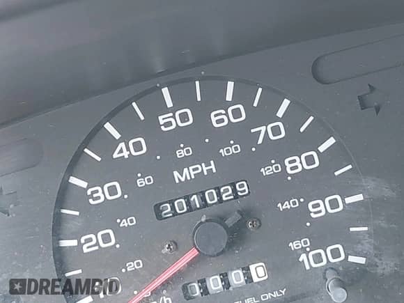 1995 Nissan Frontier XE z VIN 1N6HD16S3SC451833, wystawiony jako IAAI lot #43208556 z przebiegiem 201 029 mil mil oraz . Historia ofert i sprzedaży dostępna na DreamBid. Obrazek 15.
