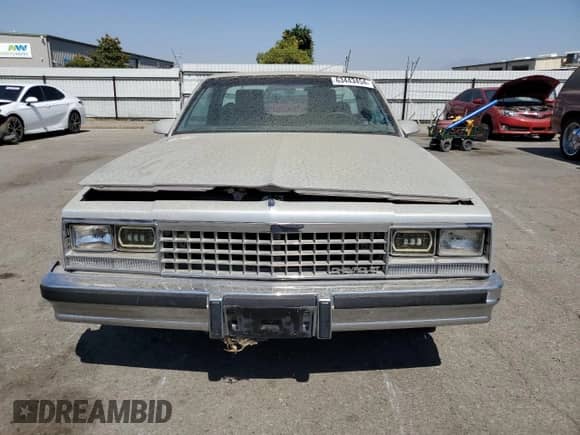 1986 Chevrolet El Camino с VIN 3GCCW80Z7GS913852, выставлен на аукционе Copart как лот 63443454 с пробегом 40 235 миль миль и Списание • Salvage title. История ставок и продаж доступна на DreamBid. Изображение 5.