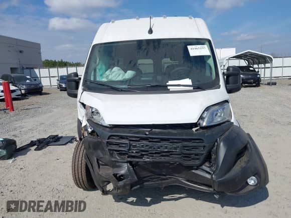 2024 Ram ProMaster Cargo Tradesman с VIN 3C6LRVDG0RE113904, выставлен на аукционе IAAI как лот 41465197 с пробегом 4 123 миль миль и . История ставок и продаж доступна на DreamBid. Изображение 13.
