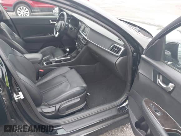 2016 Kia Optima EX with VIN 5XXGU4L38GG045521, listed as a IAAI auction lot 43331308 with 147,004 mi miles and . Bid and sale history available at DreamBid. Image 5.