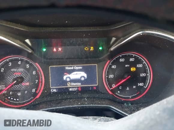 2022 Chevrolet TrailBlazer RS z VIN KL79MTSL3NB138385, wystawiony jako IAAI lot #43133957 z przebiegiem 80 257 mil mil oraz . Historia ofert i sprzedaży dostępna na DreamBid. Obrazek 7.