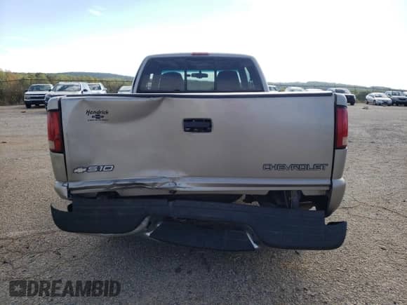 2001 Chevrolet S-10 LS с VIN 1GCCS19W918195295, выставлен на аукционе Copart как лот 85876335 с пробегом 43 660 миль миль и Списание • Salvage title. История ставок и продаж доступна на DreamBid. Изображение 6.