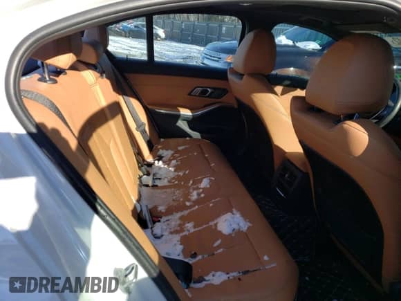 2021 BMW 3 Series 330e xDrive с VIN 3MW5P9J04M8B96800, выставлен на аукционе Copart как лот 70958342 с пробегом 6 118 миль миль и . История ставок и продаж доступна на DreamBid. Изображение 10.