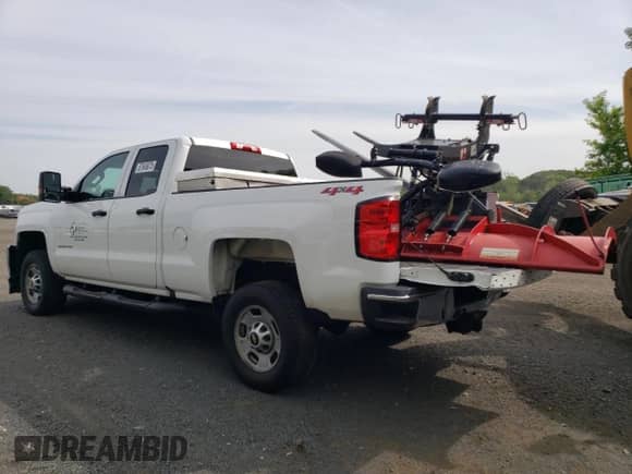 2019 Chevrolet Silverado 2500HD Work Truck с VIN 2GC2KREG5K1152456, выставлен на аукционе Copart как лот 57649075 с пробегом 173 326 миль миль и Списание • Salvage title. История ставок и продаж доступна на DreamBid. Изображение 2.