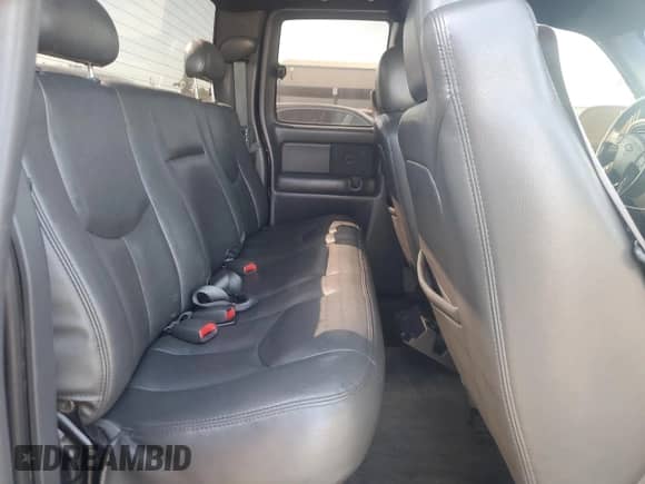 2004 Chevrolet Silverado SS с VIN 2GCEK19N141300578, выставлен на аукционе Copart как лот 57493055 с пробегом 143 615 миль миль и Списание • Salvage title. История ставок и продаж доступна на DreamBid. Изображение 10.