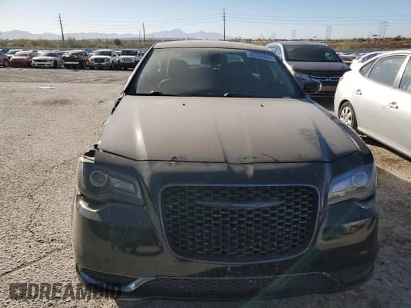 2020 Chrysler 300 Touring L с VIN 2C3CCAAG3LH220629, выставлен на аукционе Copart как лот 82928664 с пробегом 207 192 миль миль и Списание • Salvage title. История ставок и продаж доступна на DreamBid. Изображение 5.