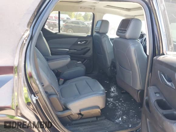 2019 Chevrolet Traverse LT z VIN 1GNERHKW0KJ115178, wystawiony jako IAAI lot #43457510 z przebiegiem 127 984 mil mil oraz . Historia ofert i sprzedaży dostępna na DreamBid. Obrazek 8.