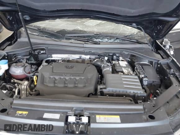 2024 Volkswagen Tiguan SE с VIN 3VVMB7AX3RM175693, выставлен на аукционе IAAI как лот 42263968 с пробегом 4 184 миль миль и . История ставок и продаж доступна на DreamBid. Изображение 10.