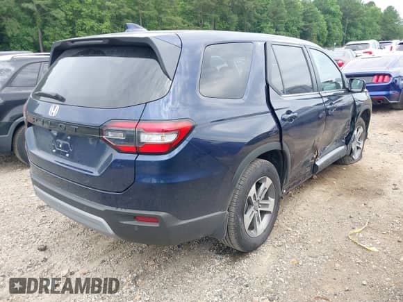 2025 Honda Pilot EX-L с VIN 5FNYG2H47SB029341, выставлен на аукционе IAAI как лот 42458813 с пробегом 3 148 миль миль и . История ставок и продаж доступна на DreamBid. Изображение 4.