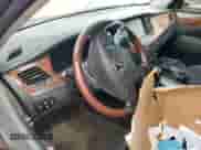 2014 Hyundai Equus Signature z VIN KMHGH4JH1EU078527, wystawiony jako Copart lot #51106305 z przebiegiem Nie podano mil oraz Szkoda całkowita • Salvage title. Historia ofert i sprzedaży dostępna na DreamBid. Obrazek 8.