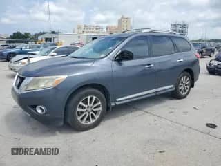 2013 Nissan Pathfinder S with VIN 5N1AR2MNXDC688763, listed as a Copart auction lot 66344365 with 231,894 mi miles and Clean title. Bid and sale history available at DreamBid. Image 1.