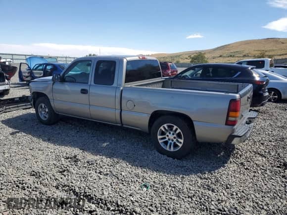 2002 Chevrolet Silverado 1500 LS with VIN 2GCEC19W621205419, listed as a Copart auction lot 68304165 with 140,481 mi miles and Salvage title. Bid and sale history available at DreamBid. Image 2.