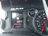 2023 Ram 1500 Big Horn z VIN 1C6RREFG9PN604147, wystawiony jako IAAI lot #42806895 z przebiegiem 32 502 mil mil oraz . Historia ofert i sprzedaży dostępna na DreamBid. Obrazek 7.