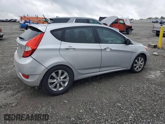 2014 Hyundai Accent SE с VIN KMHCU5AE0EU197465, выставлен на аукционе Copart как лот 83951865 с пробегом 138 876 миль миль и Списание • Salvage title. История ставок и продаж доступна на DreamBid. Изображение 3.