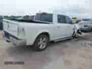 2017 Ram 1500 Limited z VIN 1C6RR7PT2HS760492, wystawiony jako IAAI lot #42495377 z przebiegiem 84 330 mil mil oraz . Historia ofert i sprzedaży dostępna na DreamBid. Obrazek 4.