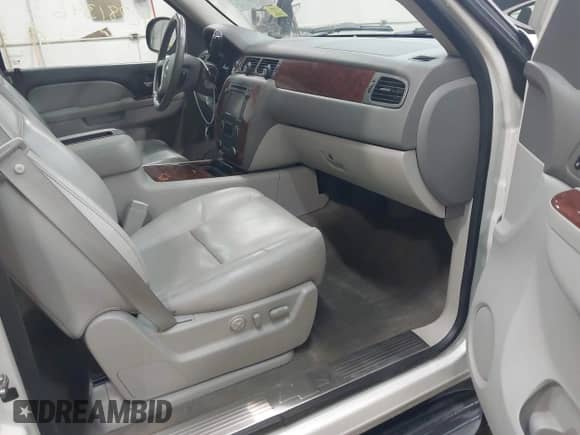 2012 Chevrolet Avalanche LTZ с VIN 3GNTKGE79CG270163, выставлен на аукционе IAAI как лот 42781346 с пробегом 78 106 миль миль и . История ставок и продаж доступна на DreamBid. Изображение 5.