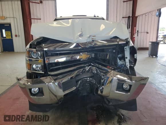 2019 Chevrolet Silverado 2500HD LT with VIN 1GC1KSEG5KF228639, listed as a Copart auction lot 65738515 with 41,649 mi miles and Salvage title. Bid and sale history available at DreamBid. Image 5.