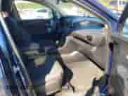 2019 Hyundai Santa Fe SE z VIN 5NMS23AD5KH022696, wystawiony jako IAAI lot #43461873 z przebiegiem 171 227 mil mil oraz . Historia ofert i sprzedaży dostępna na DreamBid. Obrazek 5.