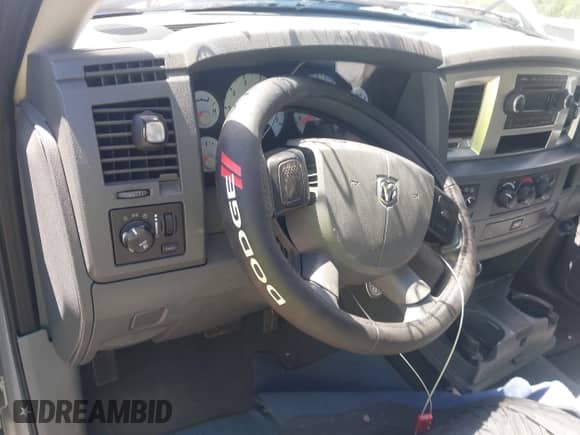 2008 Dodge 1500 SLT with VIN 1D7HU18N58S515532, listed as a IAAI auction lot 42430482 with Not provided miles and . Bid and sale history available at DreamBid. Image 16.