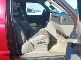 2004 Chevrolet Suburban LS с VIN 3GNFK16Z04G313753, выставлен на аукционе IAAI как лот 43278743 с пробегом 354 878 миль миль и . История ставок и продаж доступна на DreamBid. Изображение 5.