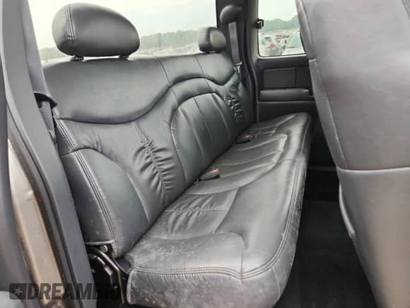 2000 GMC Sierra 1500 SLE with VIN 2GTEC19T5Y1341734, listed as a Copart auction lot 81318745 with 138,775 mi miles and Salvage title. Bid and sale history available at DreamBid. Image 10.