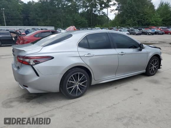 2023 Toyota Camry Hybrid SE with VIN 4T1G31AK9PU620646, listed as a Copart auction lot 64604845 with 110,534 mi miles and Clean title. Bid and sale history available at DreamBid. Image 3.