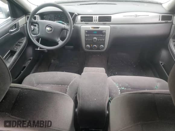 2008 Chevrolet Impala Police Police z VIN 2G1WS553989178293, wystawiony jako Copart lot #83814425 z przebiegiem 97 695 mil mil oraz Szkoda całkowita • Salvage title. Historia ofert i sprzedaży dostępna na DreamBid. Obrazek 8.