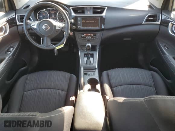 2019 Nissan Sentra SV z VIN 3N1AB7AP7KY261656, wystawiony jako Copart lot #71736875 z przebiegiem 121 089 mil mil oraz Czysty tytuł • Clean title. Historia ofert i sprzedaży dostępna na DreamBid. Obrazek 8.