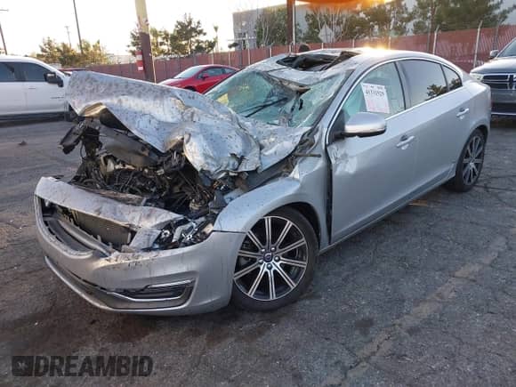 2017 Volvo S60 Inscription с VIN LYV402HK7HB133405, выставлен на аукционе IAAI как лот 41331529 с пробегом Не указан миль и . История ставок и продаж доступна на DreamBid. Изображение 17.