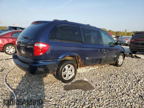 2004 Dodge Caravan SXT with VIN 2D8GP44L44R542012, listed as a Copart auction lot 73556574 with 187,336 mi miles and Clean title. Bid and sale history available at DreamBid. Image 3.