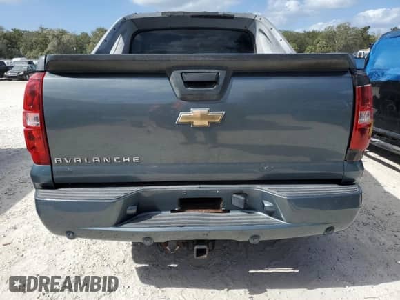 2008 Chevrolet Avalanche 1LT with VIN 3GNEC12JX8G102168, listed as a Copart auction lot 78818614 with Not provided miles and Salvage title. Bid and sale history available at DreamBid. Image 6.